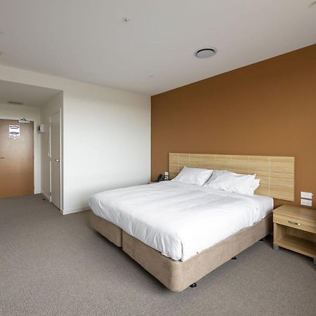 Manha Hotel Auckland Airport Exterior foto