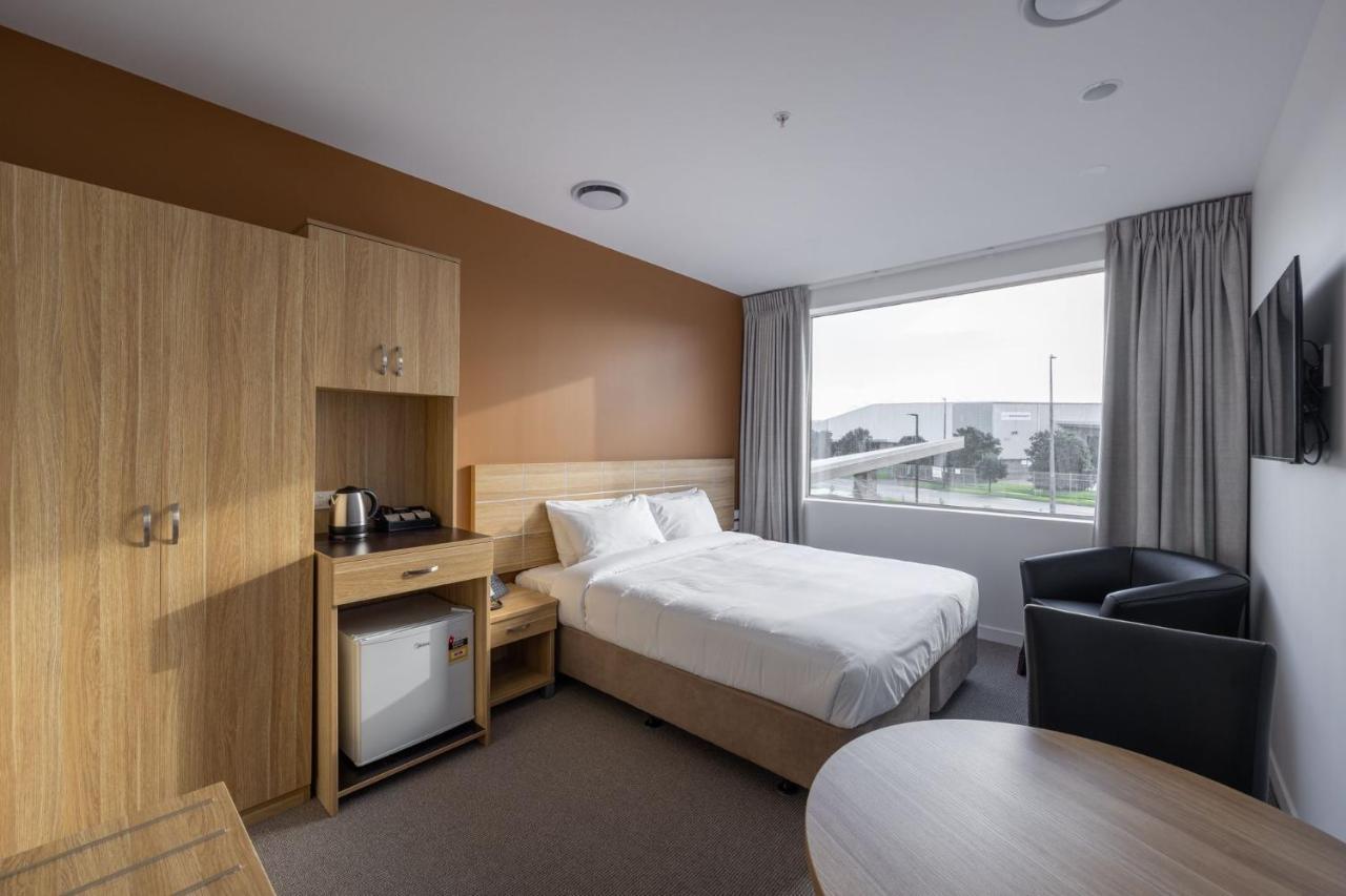 Manha Hotel Auckland Airport Exterior foto