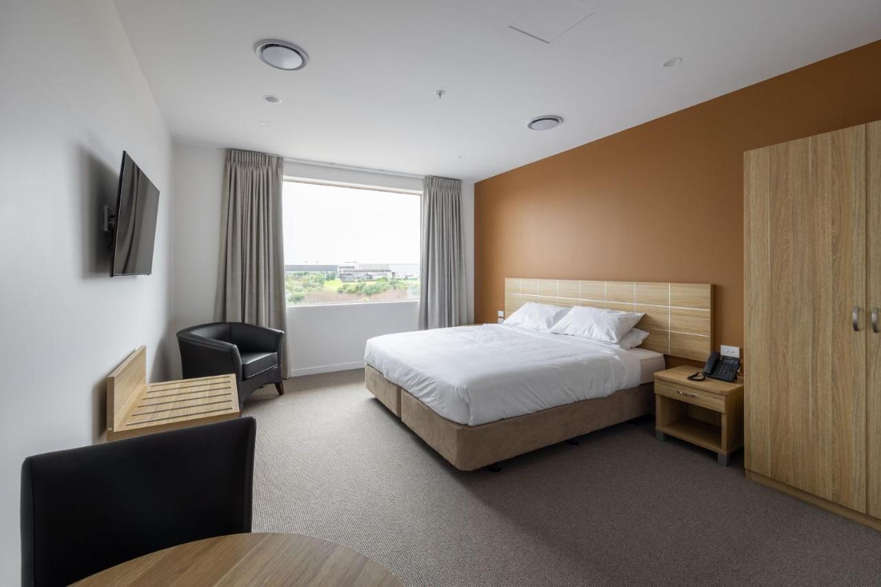 Manha Hotel Auckland Airport Exterior foto
