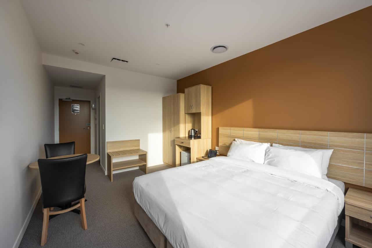 Manha Hotel Auckland Airport Exterior foto
