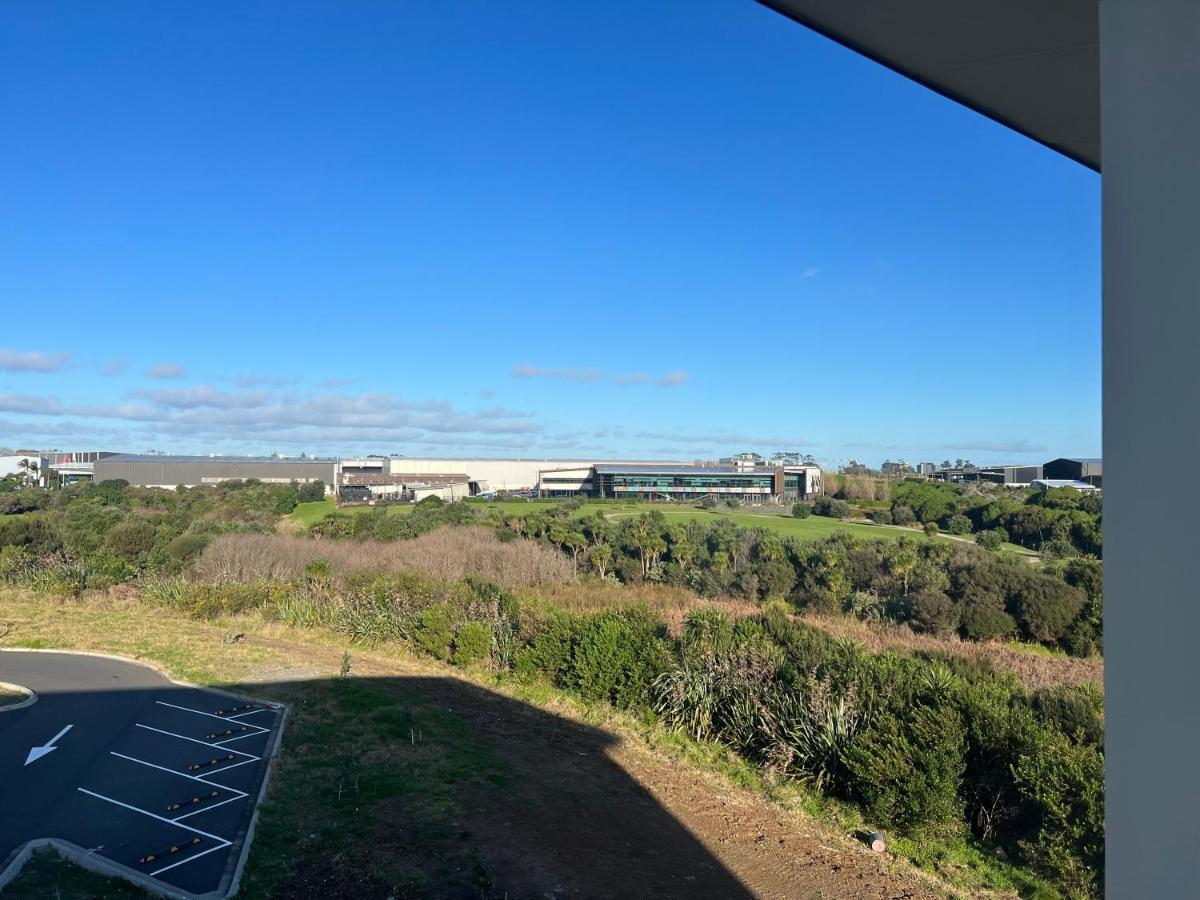 Manha Hotel Auckland Airport Exterior foto